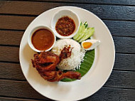 Nasi Kukus Ayam Goreng @y Two food