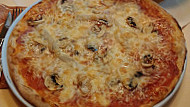 Pizzeria Am Lullusbrunnen food