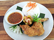 Nasi Ayam Borneo food