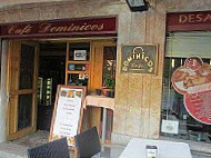 Cafe Dominicos inside