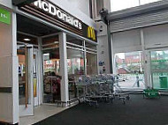 Mcdonald's Asda Widnes outside