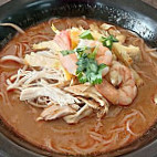 Yon Laksa Yong Cafe Satok food