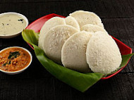 Moniksha Curry House food