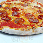 Artesanos Pizzeria food