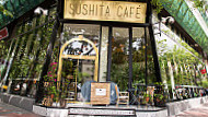 Sushita Café Miguel Ángel inside