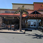 Hooters Of Spring Valley outside