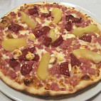 Sant Bernat Pizzeria food
