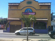 Renteria Tortilleria outside