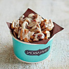 Cinnabon food