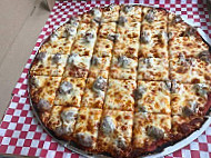 Butch's Pizza North food