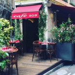 Café 203 Dentro