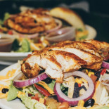 Two J's Grille Comida