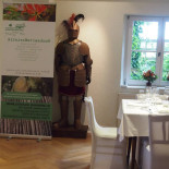 Weingut Schloss Janson Comida
