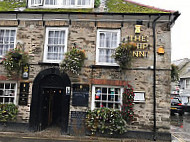 The Ship Inn outside