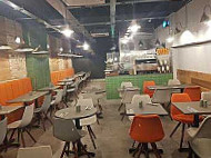 Deli Cafe Heath inside