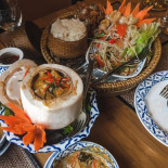 Sisaket Comida