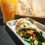 Harvest Brewing Comida