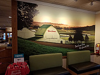 Bob Evans inside