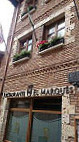 El Marqués outside