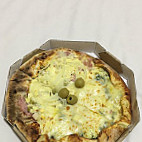 Pizzaria Latitude Zero food