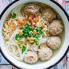 Mr. Bakso Legends food