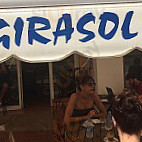 Café Girasol Panadería inside