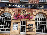 The Old Post Office Fishponds inside