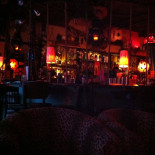 Daktari Cocktailbar Dentro