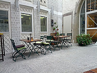 Cafe Galerie outside