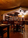 Anke Hertrich Café-Restaurant Divan inside