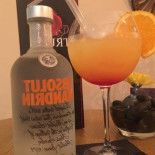 Truth Wine Tapas Comida