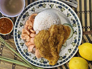 Mama's Roasted Chicken Rice (kubota Food Court) food