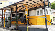 Banana Cafe Belem outside