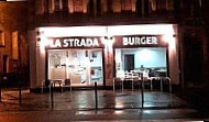 La Strada Burger inside