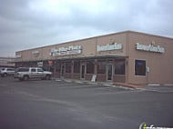 Thundercloud Subs outside