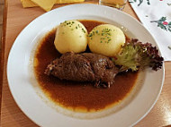 Gefluegelhof food