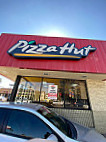 Pizza Hut outside