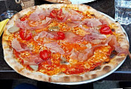 Puoro Pizza food