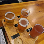 City Limits Pub Grill Comida