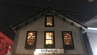Edwige inside