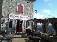 Puycelsi Roc Cafe inside