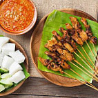 Satay Cocos Sayap Madu Adiputra (warung Pak Pur) food