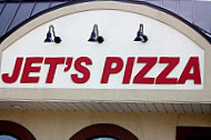 Jet's Pizza inside