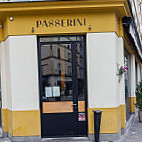 Passerini outside