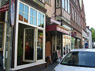 Hemingway's Restaurant und Bar inside
