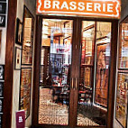 Brasserie Zédel inside