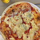 Pizzeria Il Caminetto food