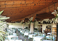 Pizzeria La Loggia inside