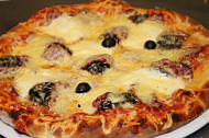 Pizza Vival Square food