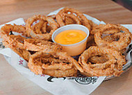 Fuddruckers food